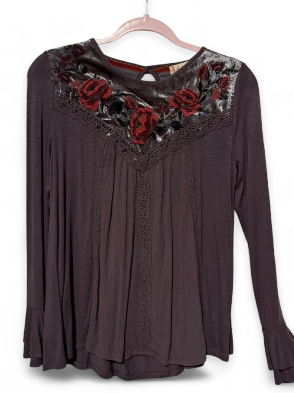 Whimsy NWT‎ fairy core grey top with bell sleeves and velvet details small